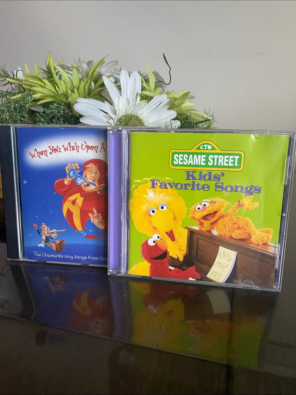 Children Music CDs Sesame Street & The Chipmunks Disney Classic songs